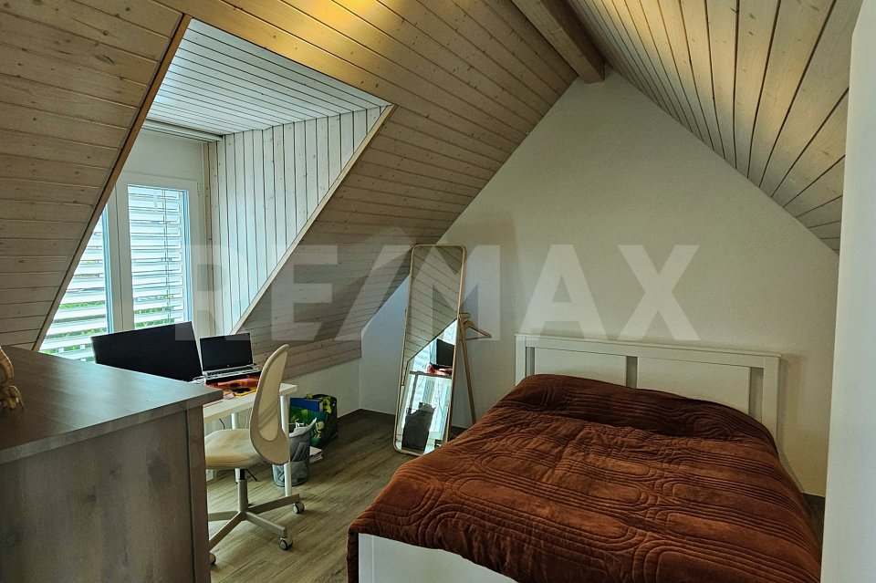Casa duplex di 5 locali, foto 8 di 10