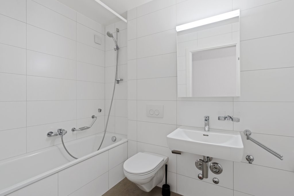 5 rooms apartment