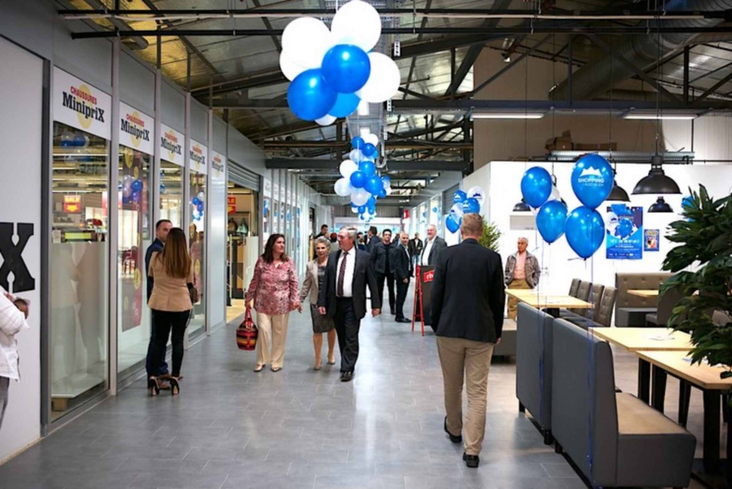 1400m² arcade