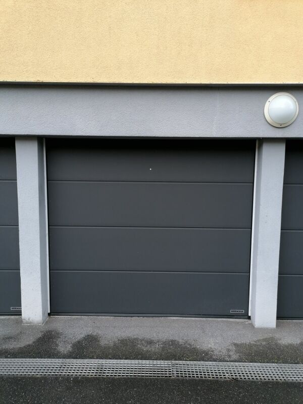 Posto auto in garage