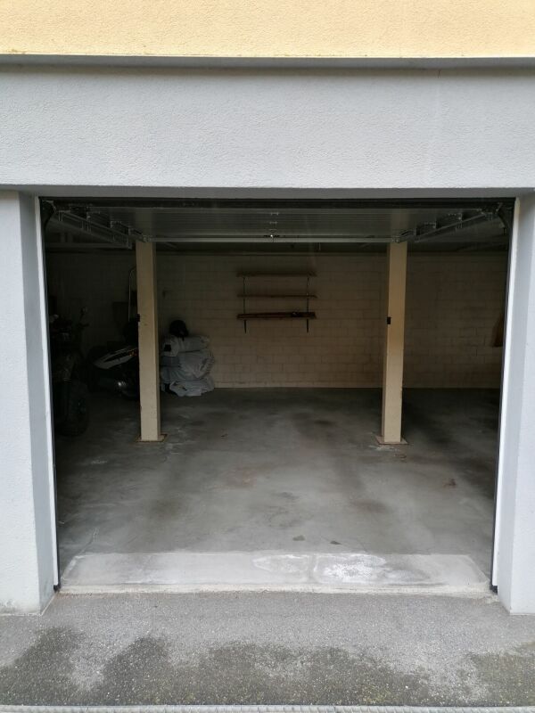Posto auto in garage