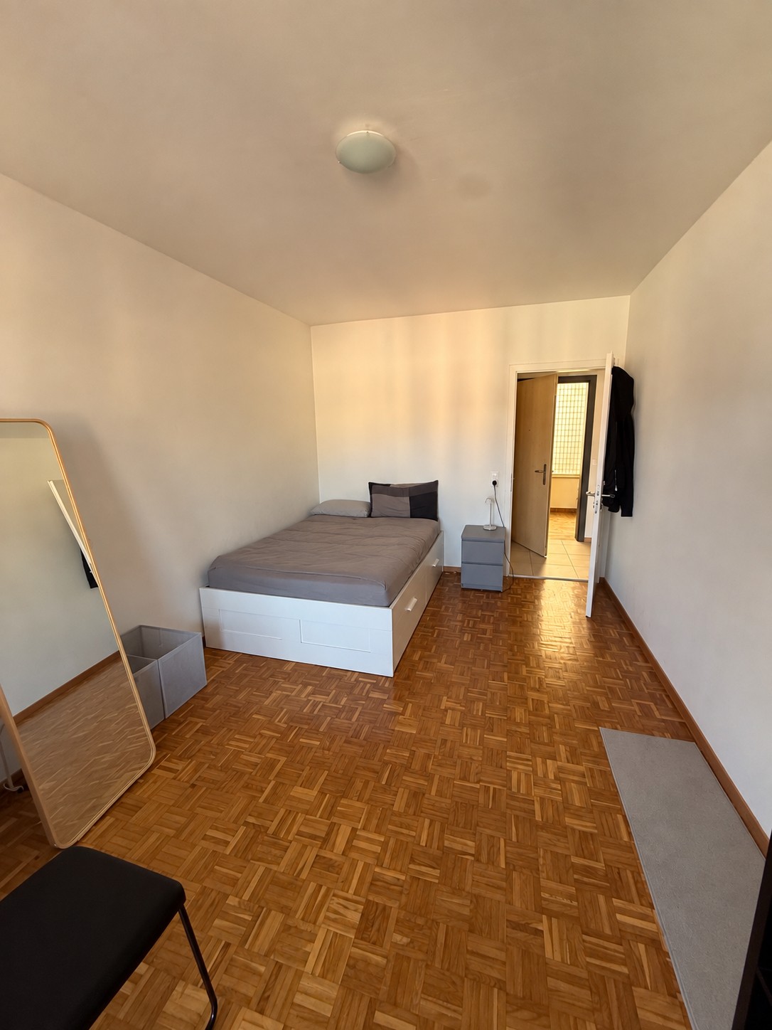 Room in a shared flat, foto 3 di 3