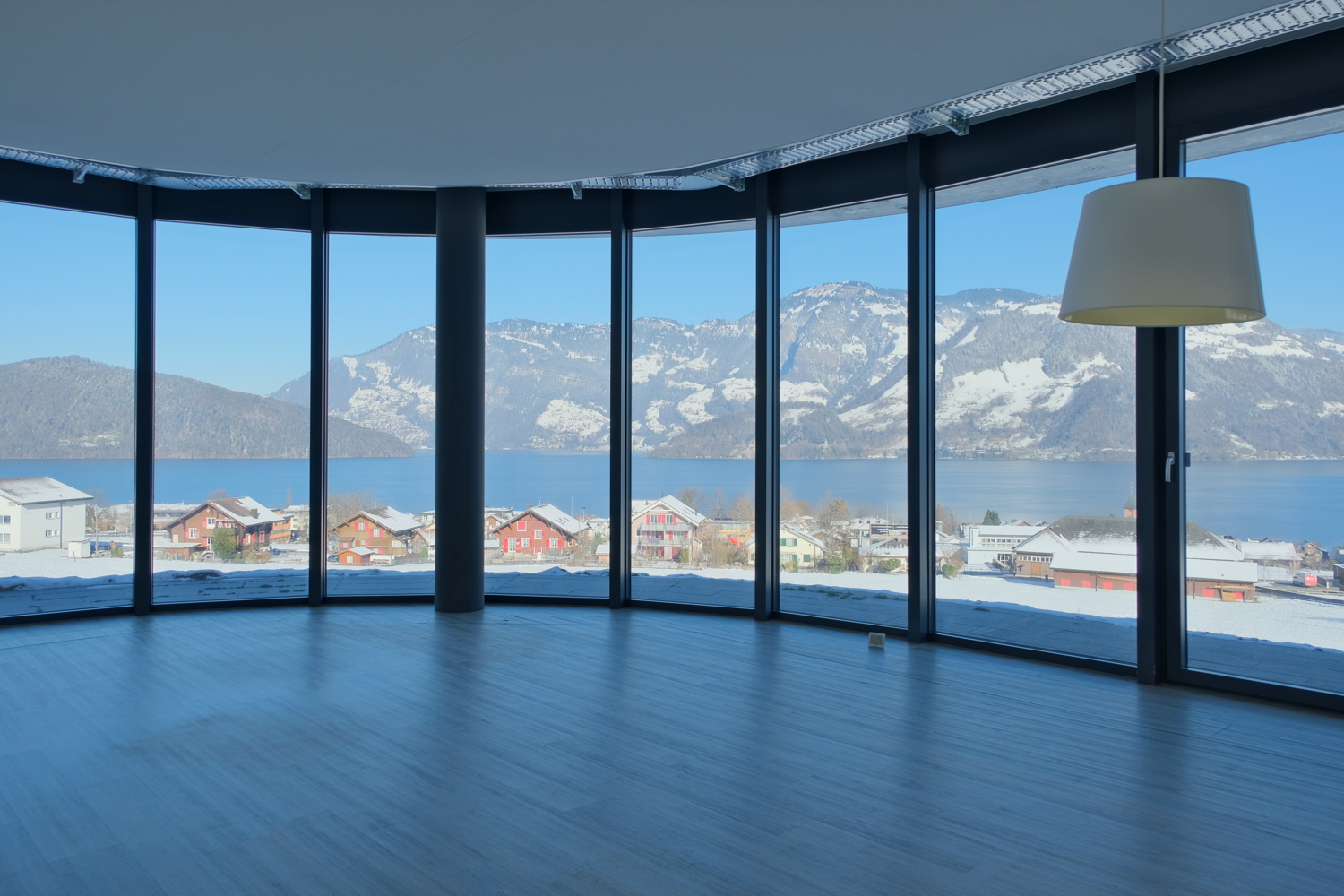 408m² office