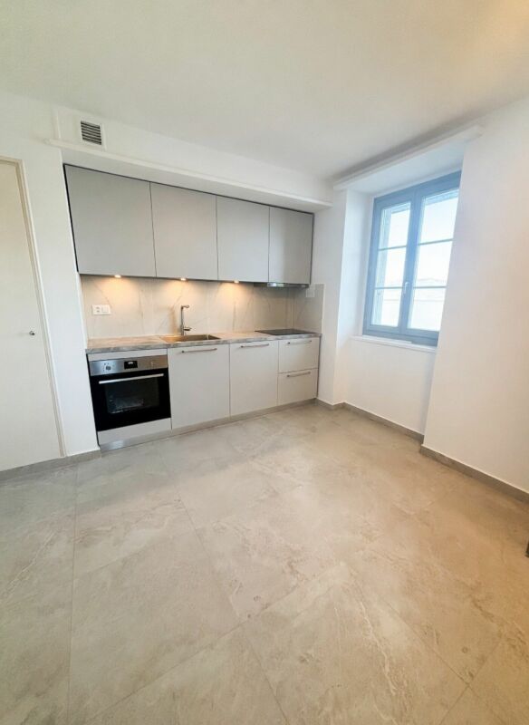 Appartamento mansardato di 3 ½ locali, foto 8 di 10