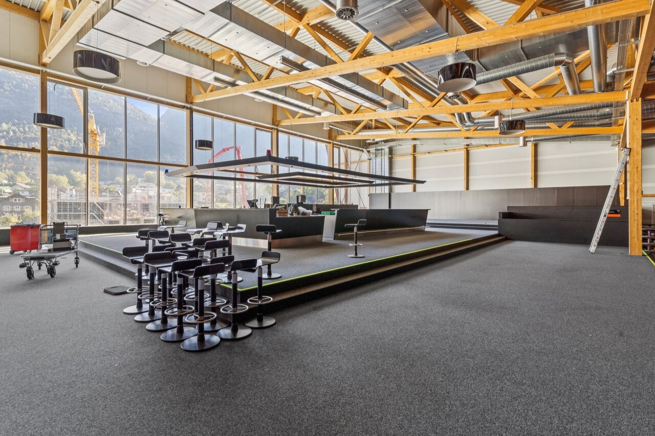 1867m² Gewerbe
