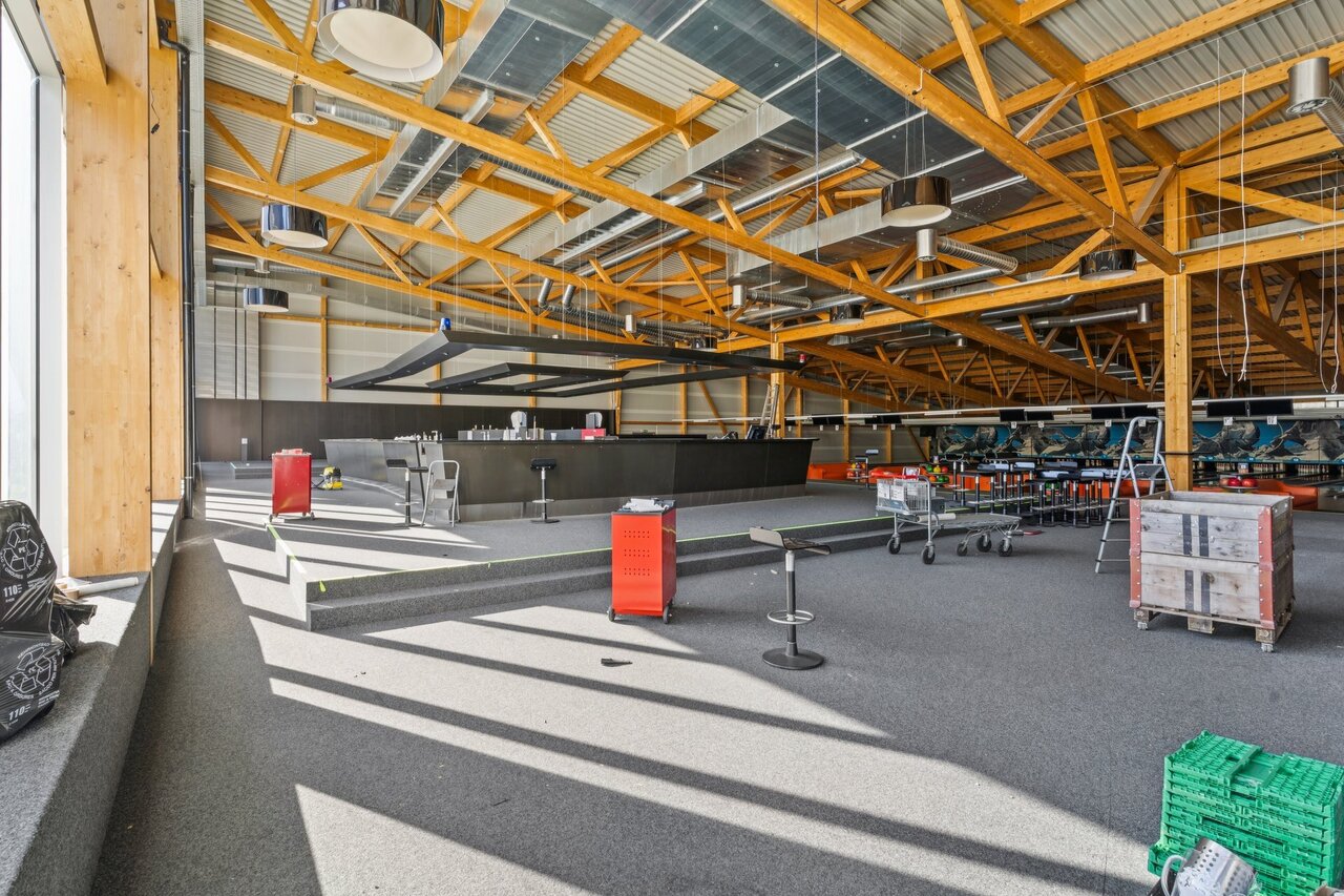 1867m² Gewerbe