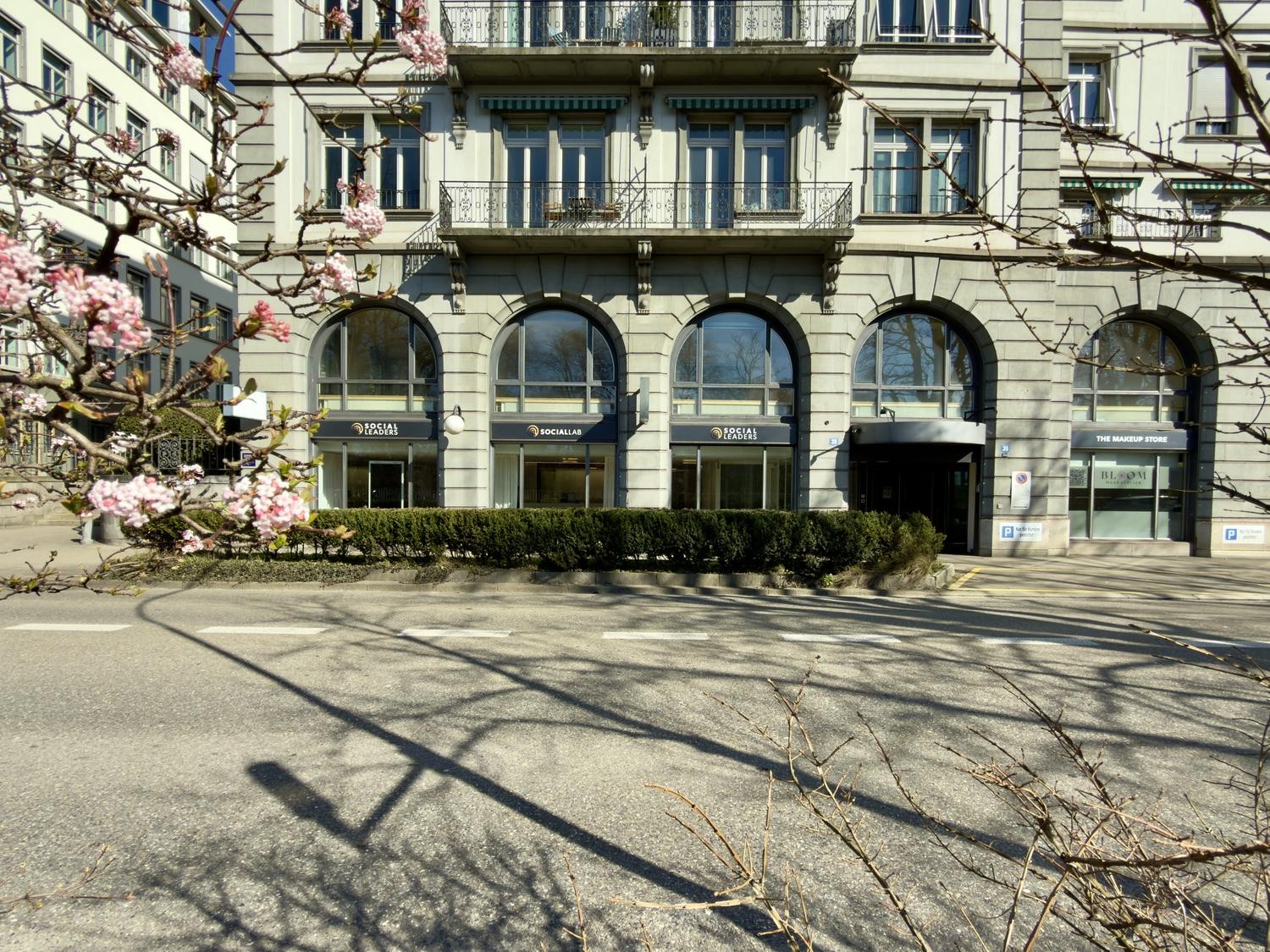 354m² commercial