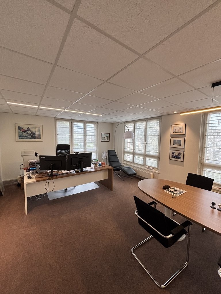 ufficio di 293m²