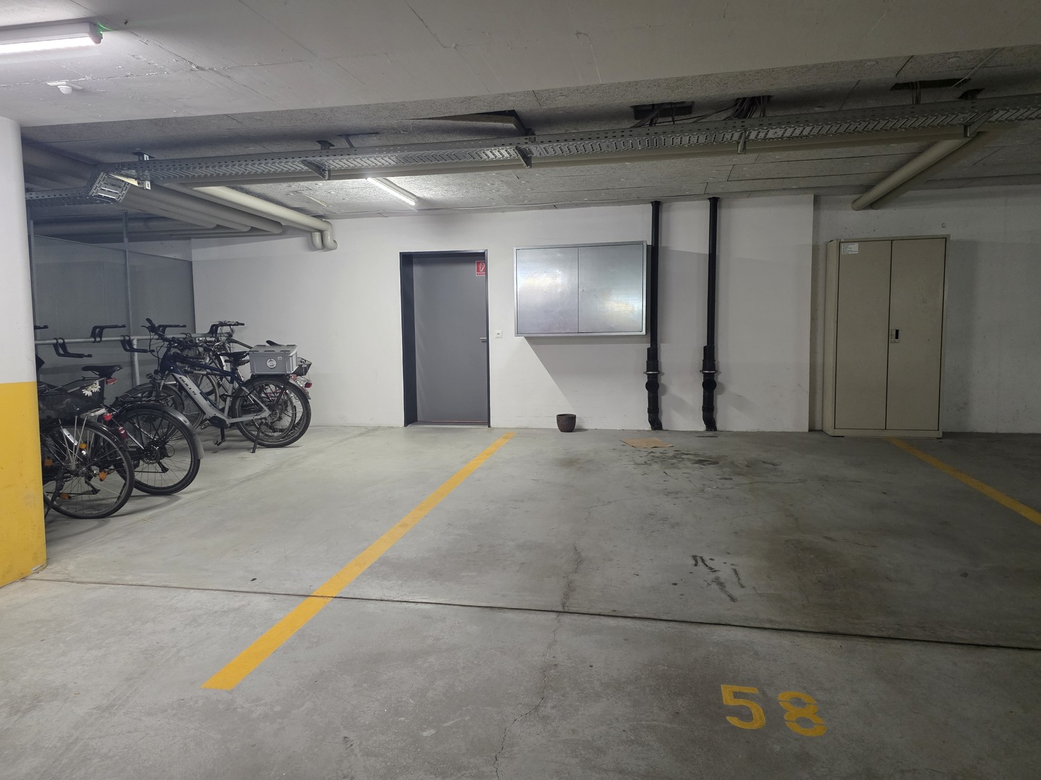 Posto auto sotterraneo di 20m², foto 1 di 4