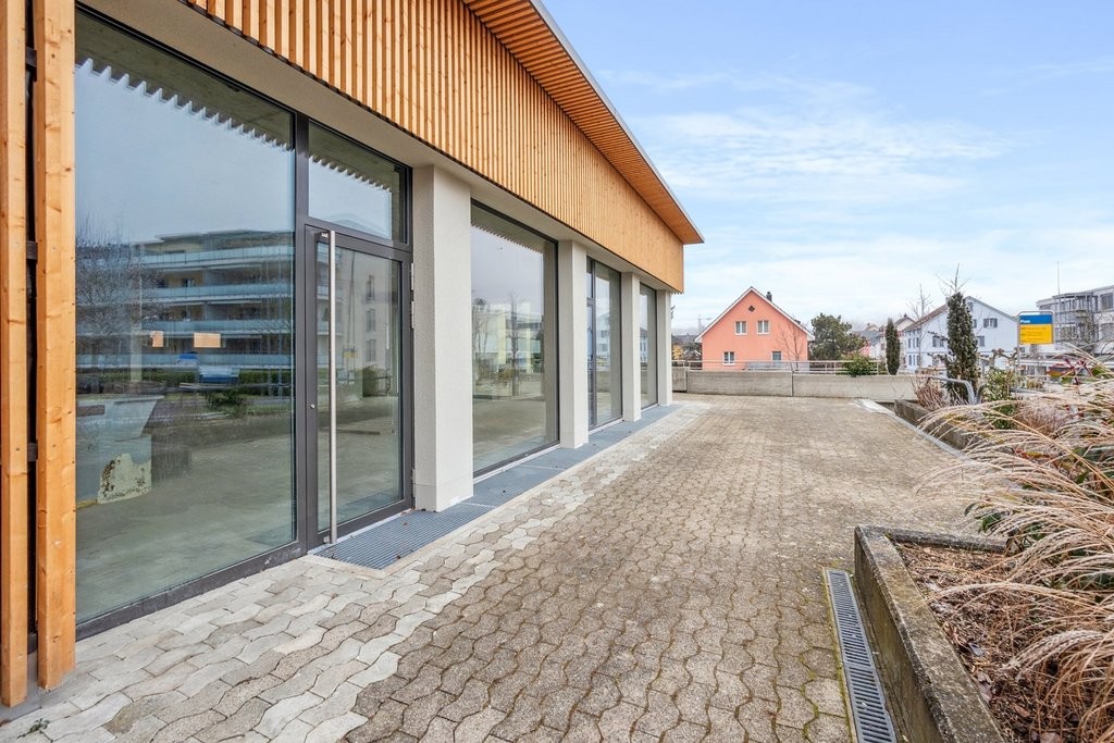 130m² negozio