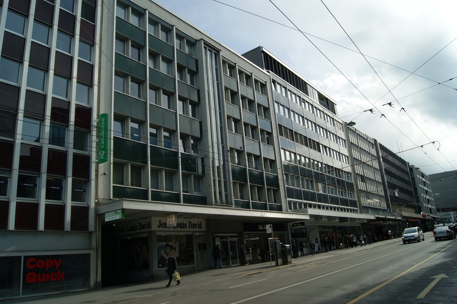 negozio di 332m²