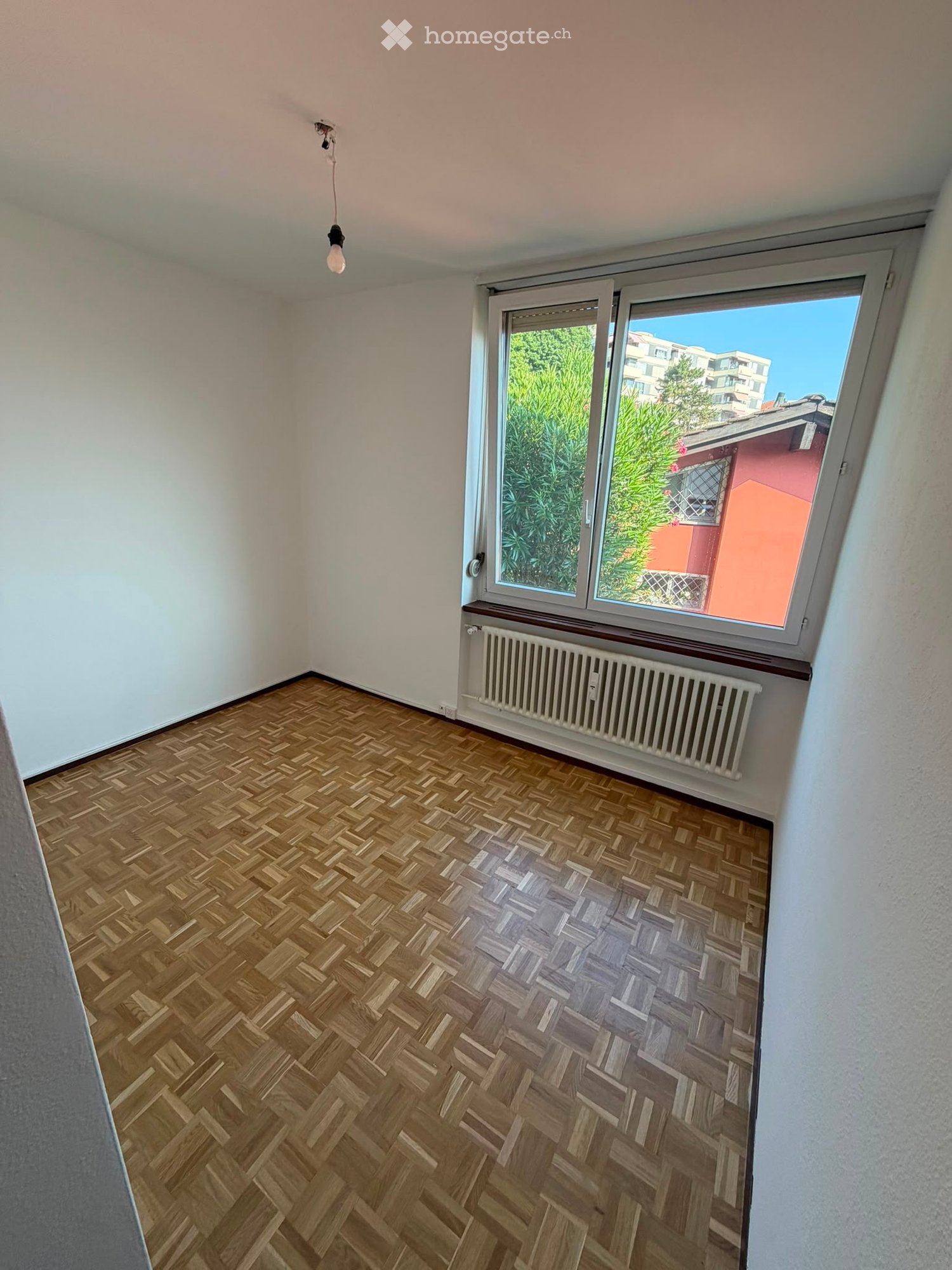 5 rooms apartment