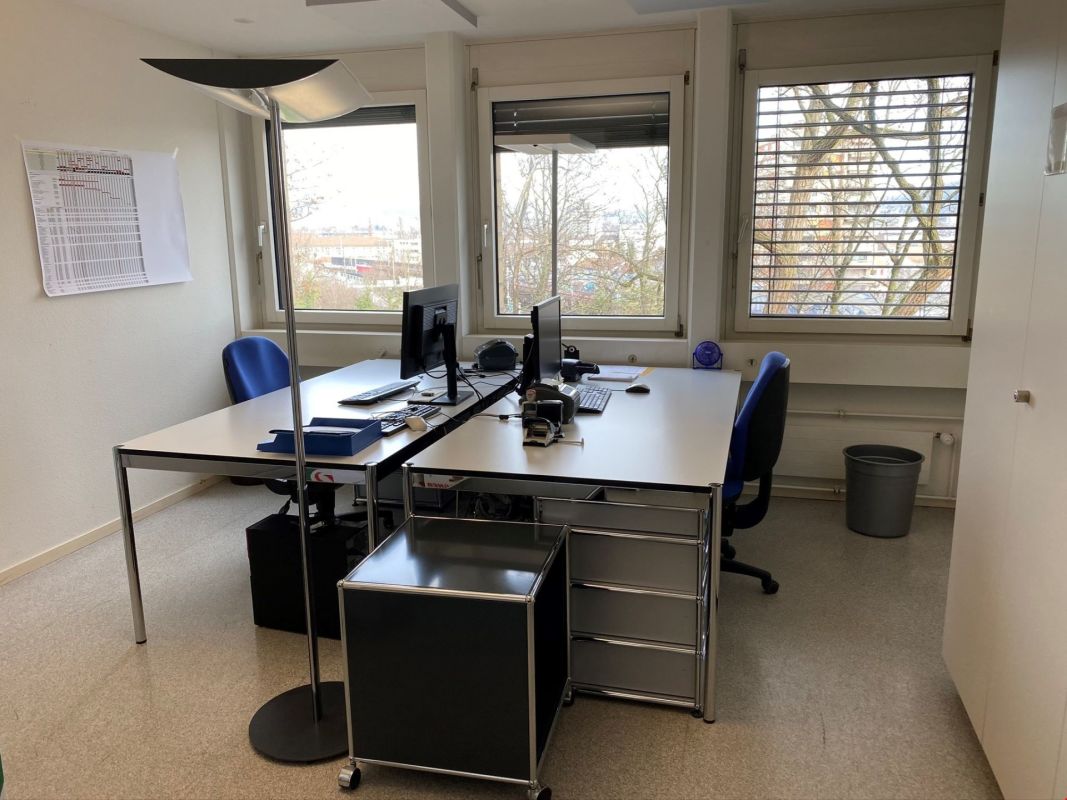 13m² office