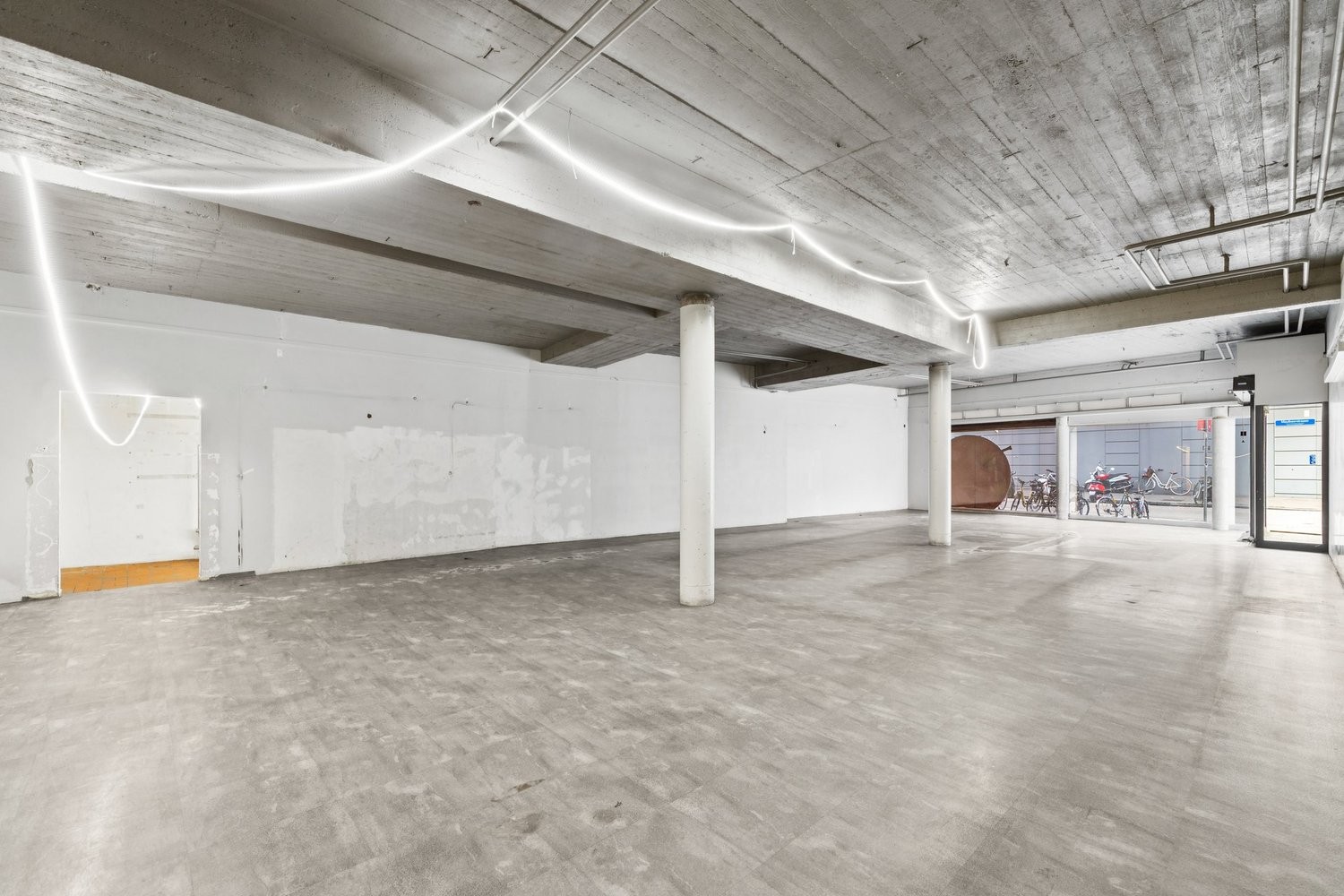 negozio di 275m²