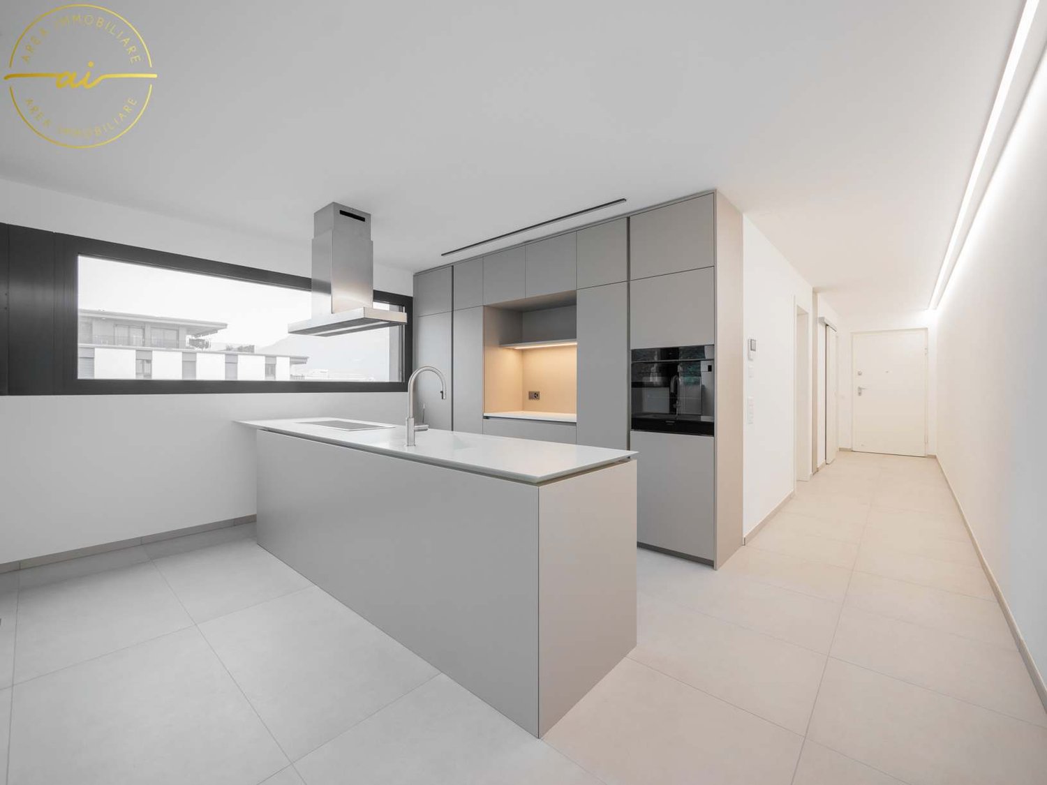 2 ½ rooms terrace flat, foto 1 di 10