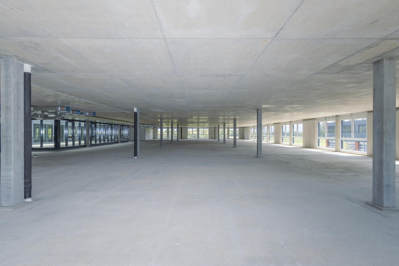 604m² commerciale