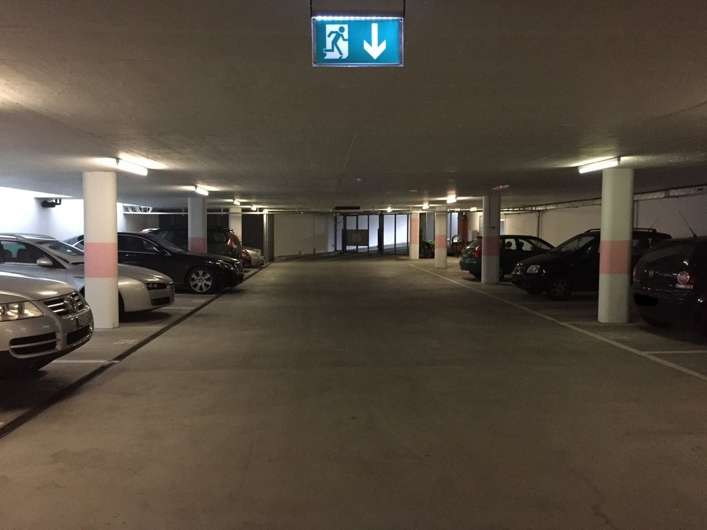 Posto per moto coperto