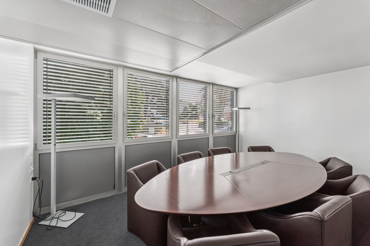 326m² ufficio, foto 4 di 7