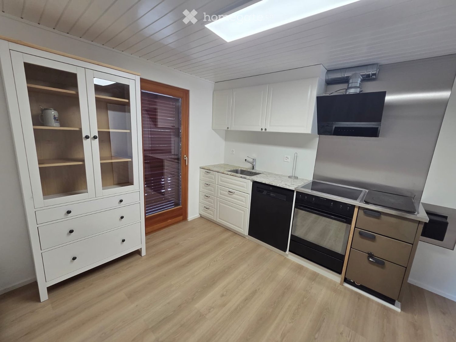 Casa unifamiliare con 5 locali, foto 3 di 5