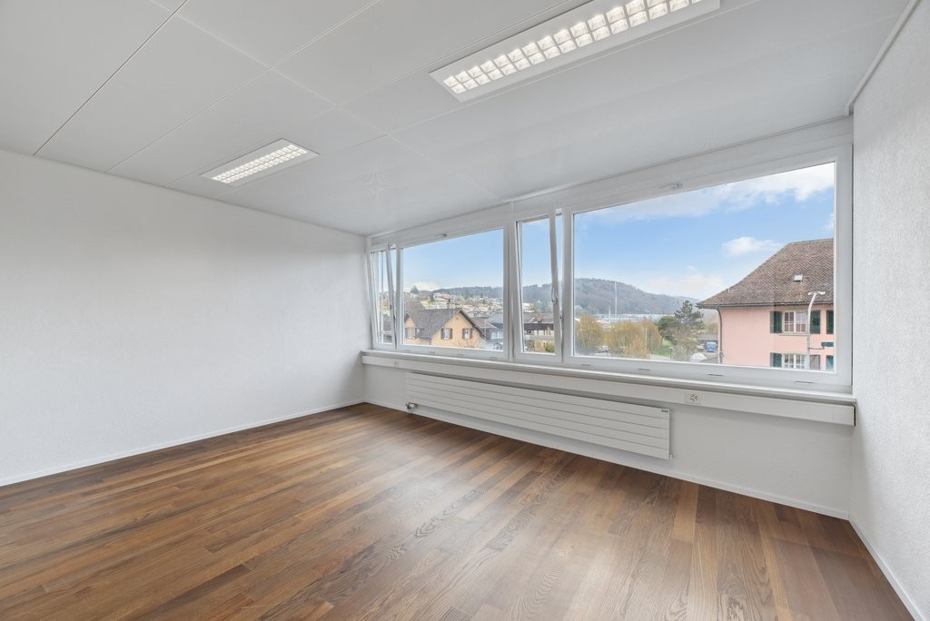 76m² office