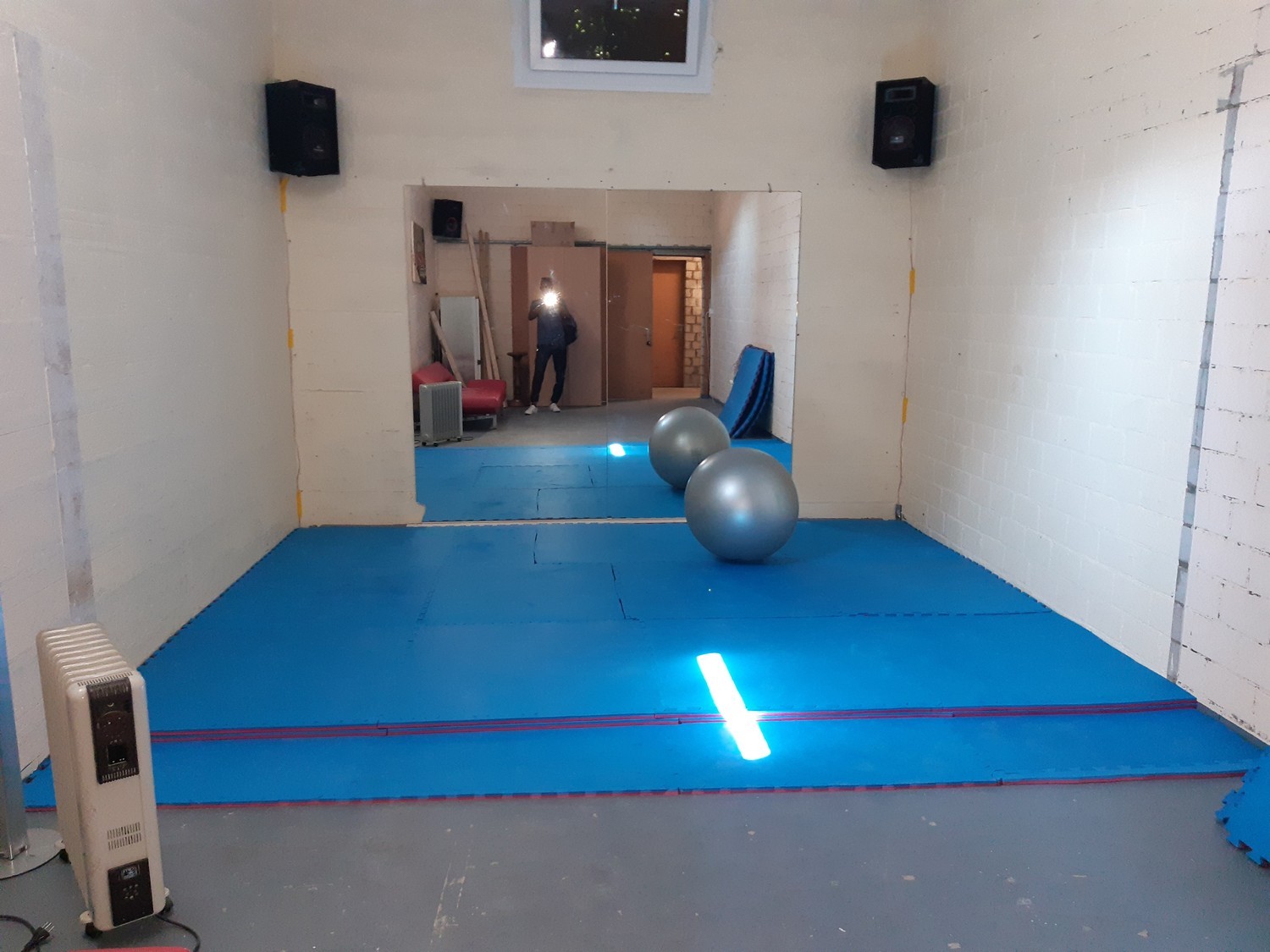 32m² commerciale
