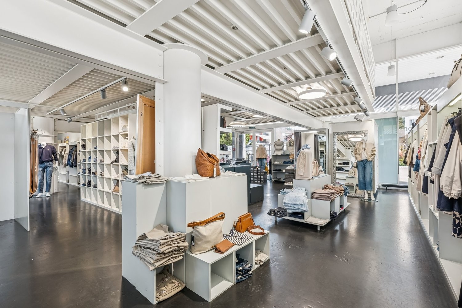 Negozio di 279m²
