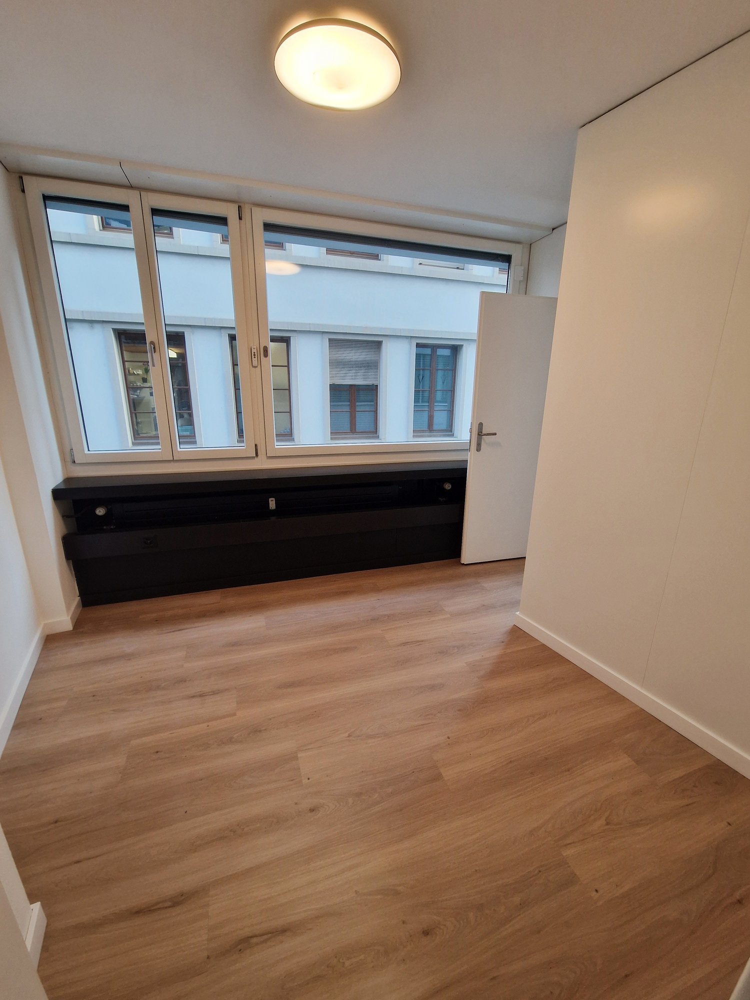 ufficio di 68m², foto 3 di 4