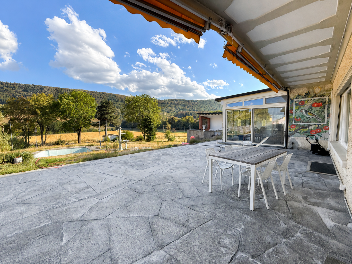 14 rooms villa