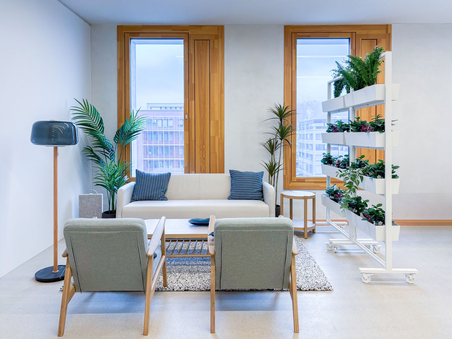 300m² office