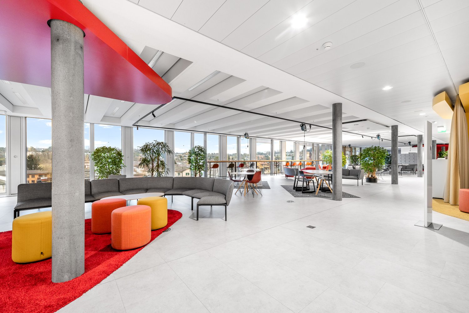 13000m² office