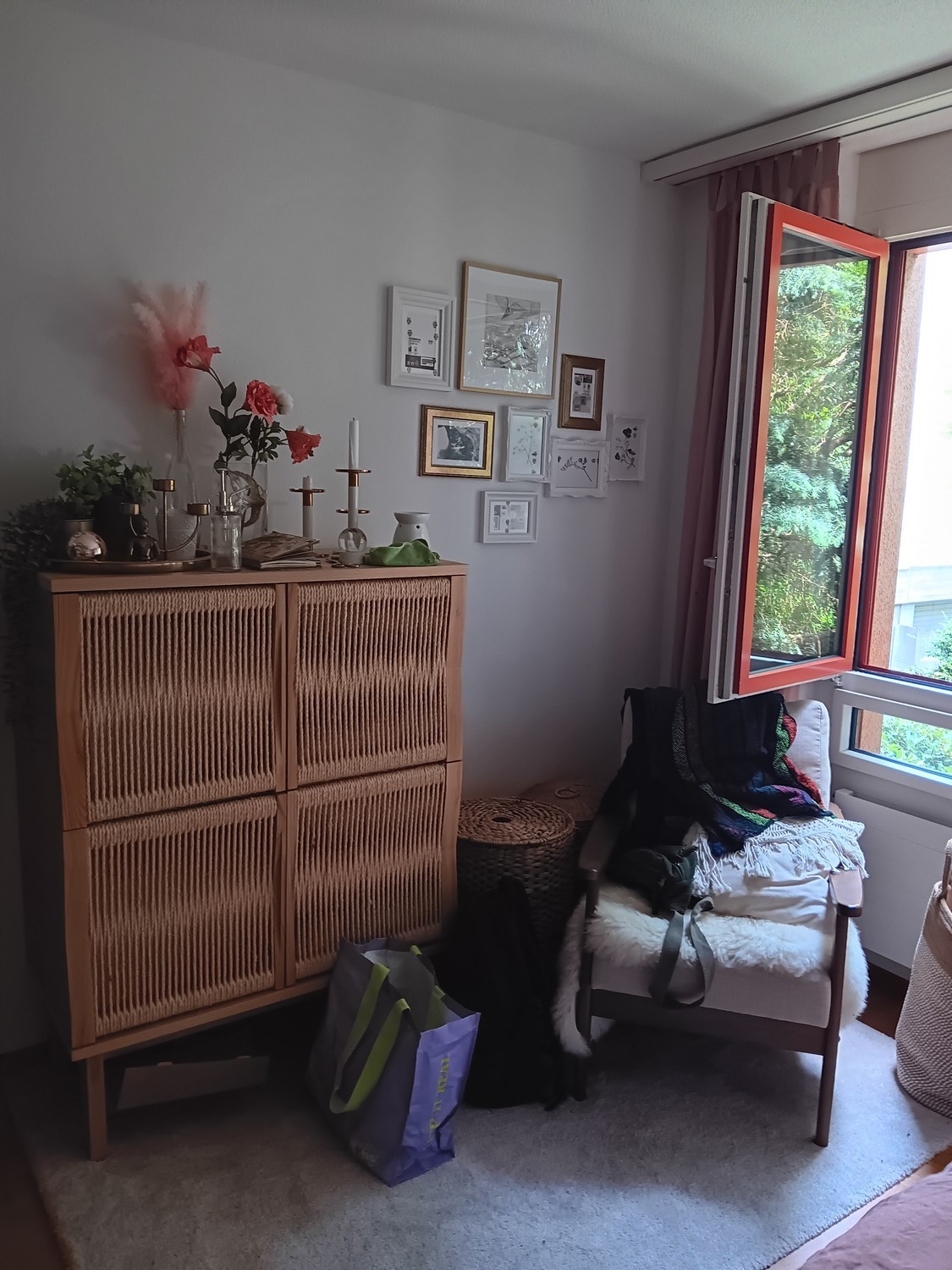 Camera in un appartamento condiviso, foto 3 di 9