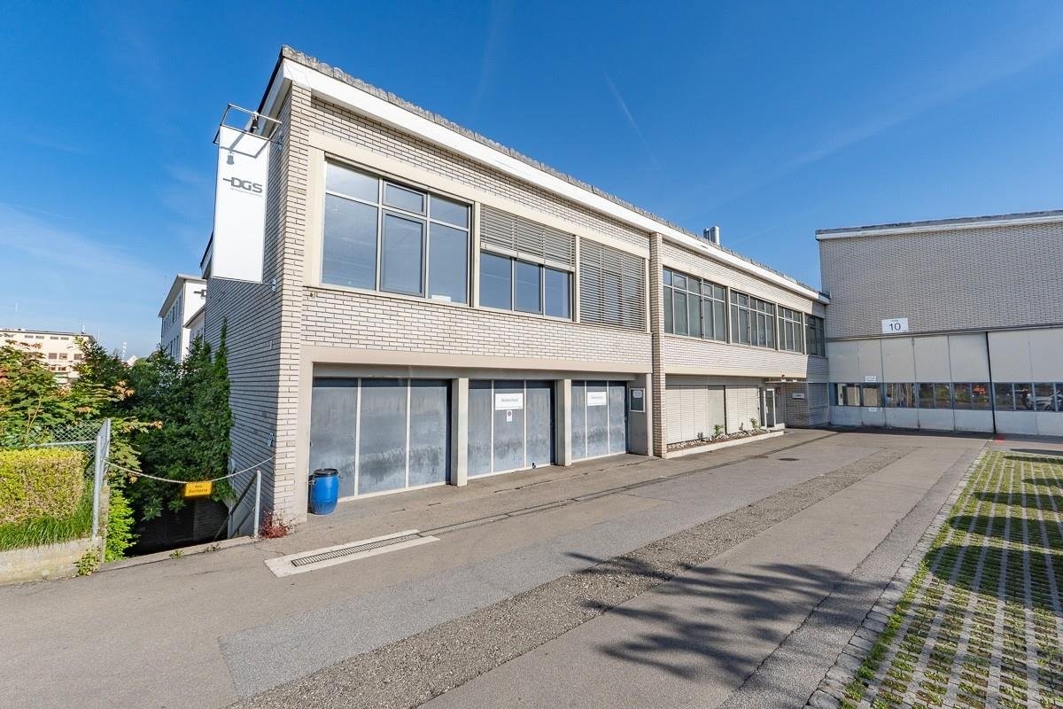 340m² commerciale
