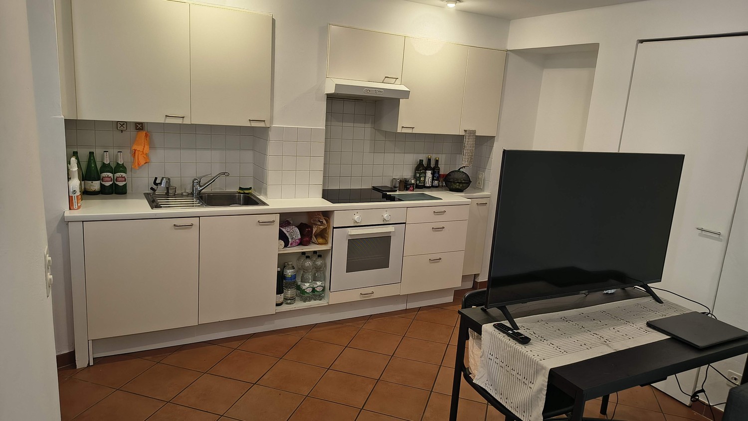 1 room apartment, foto 6 di 8