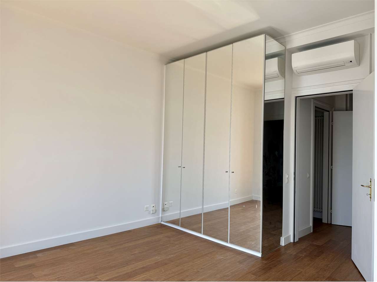 5 ½ rooms apartment, foto 8 di 10