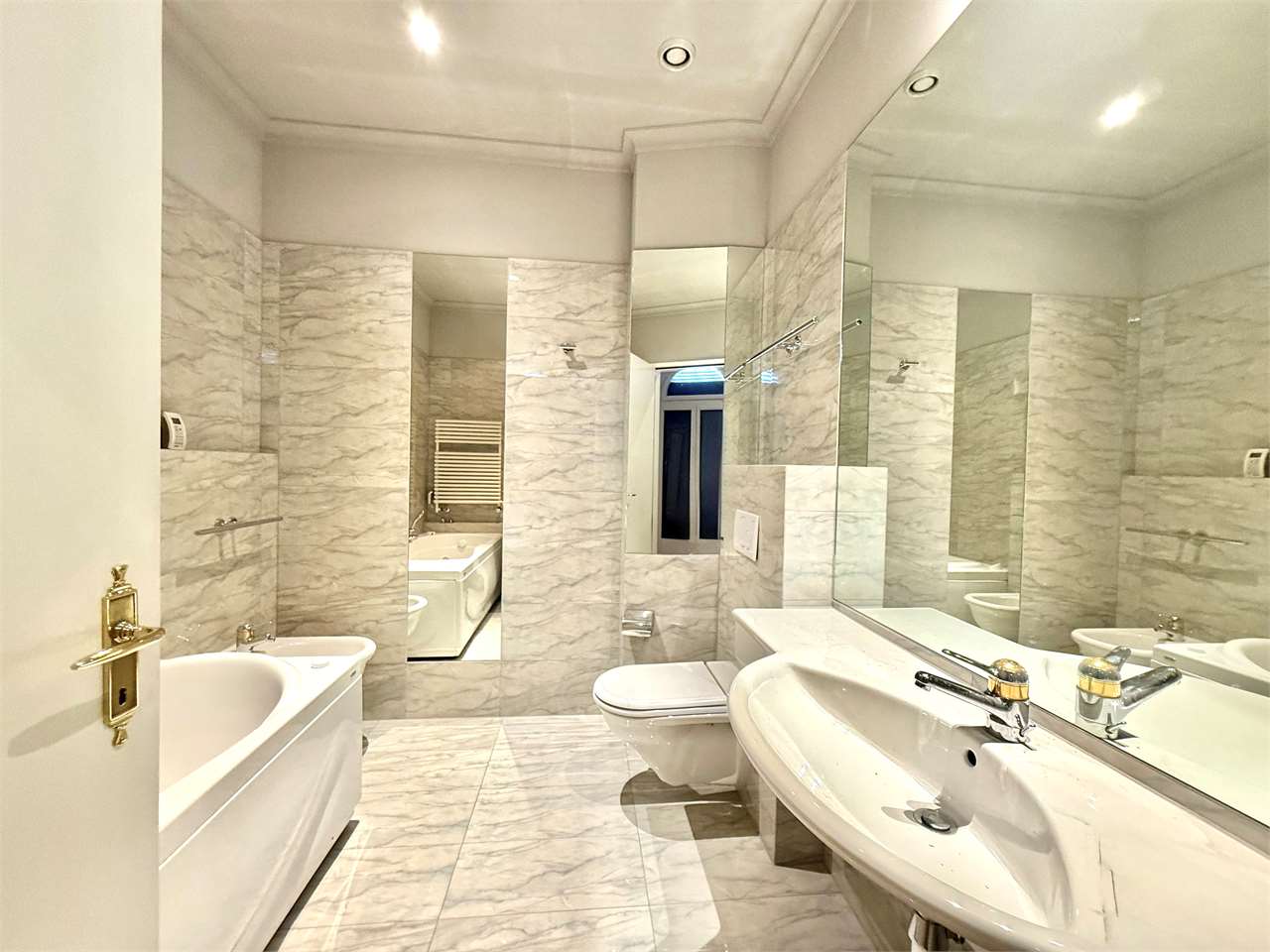 5 ½ rooms apartment, foto 10 di 10