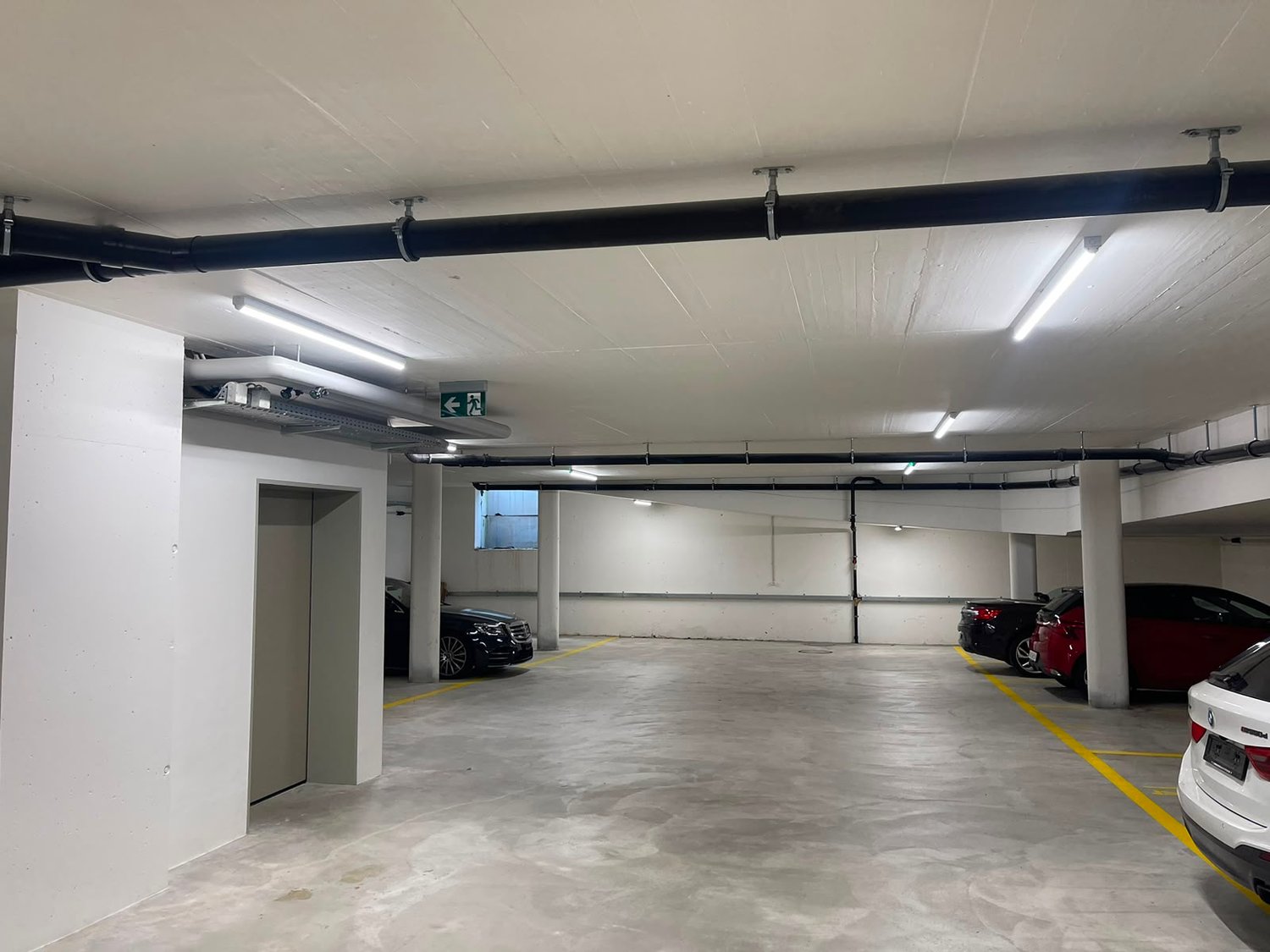 Posto disponibile, foto 1 di 2