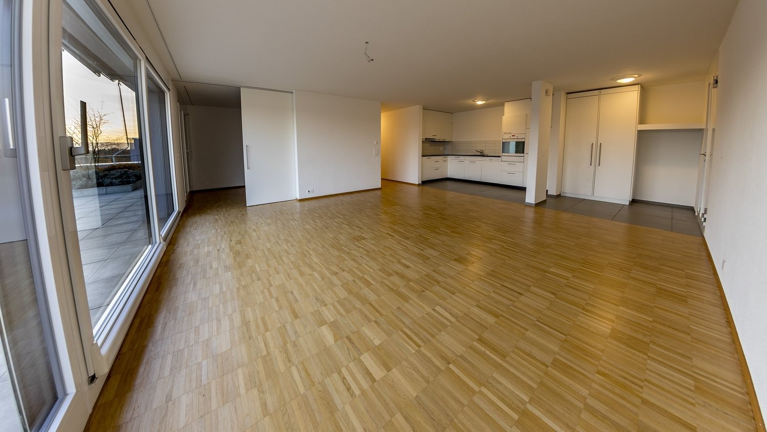 appartamento con terrazza di 4 ½ locali, foto 3 di 10