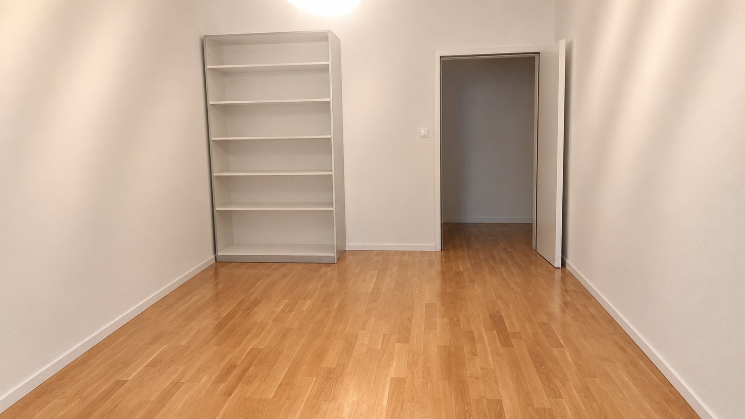 Camera in un appartamento condiviso, foto 3 di 4