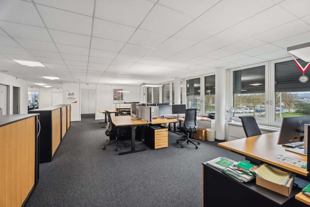 311m² Büro