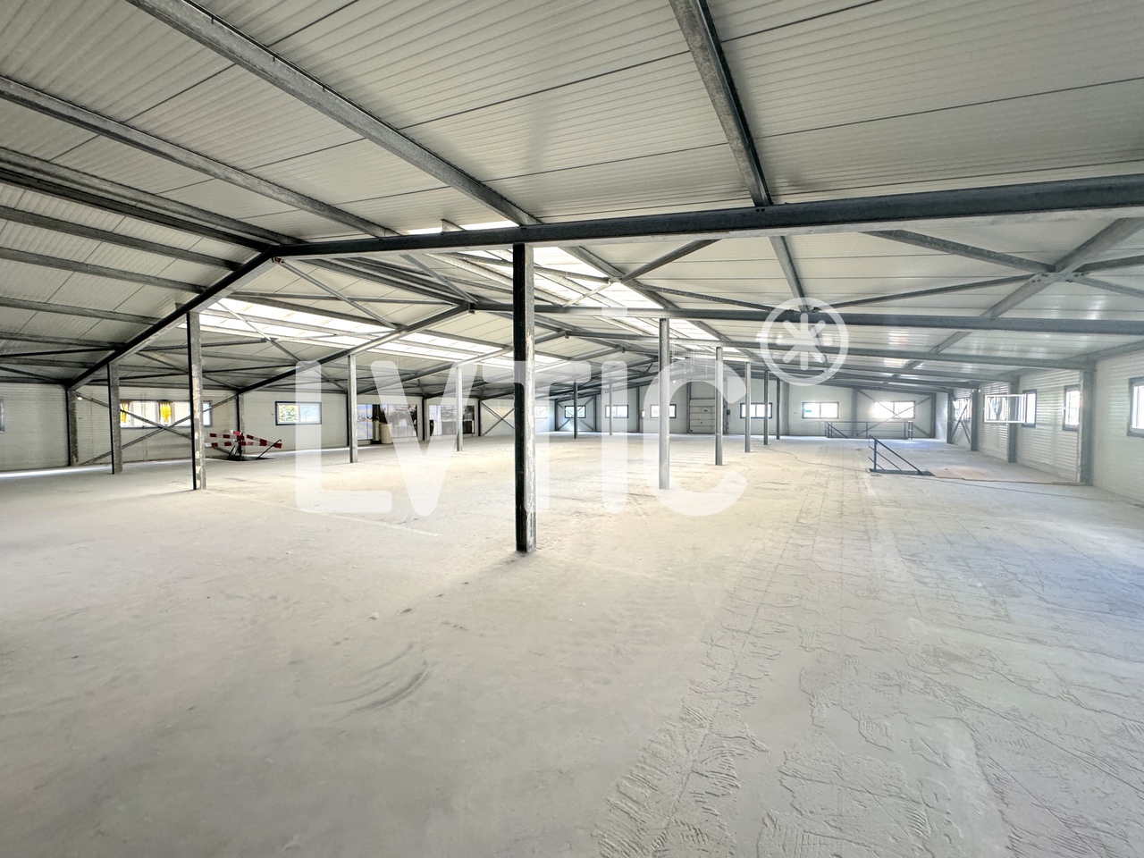 2200m² oggetto industriale