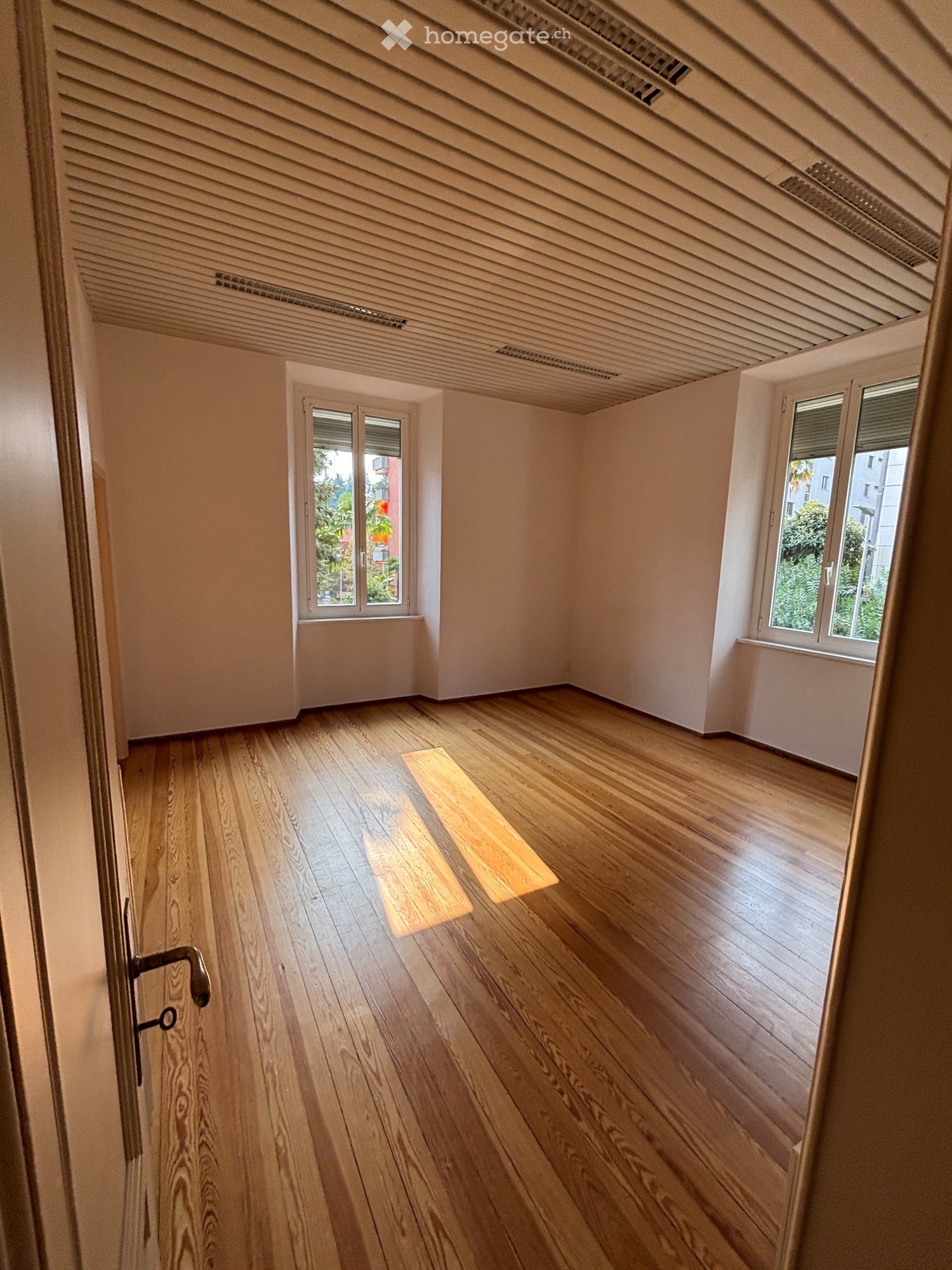 6 rooms apartment