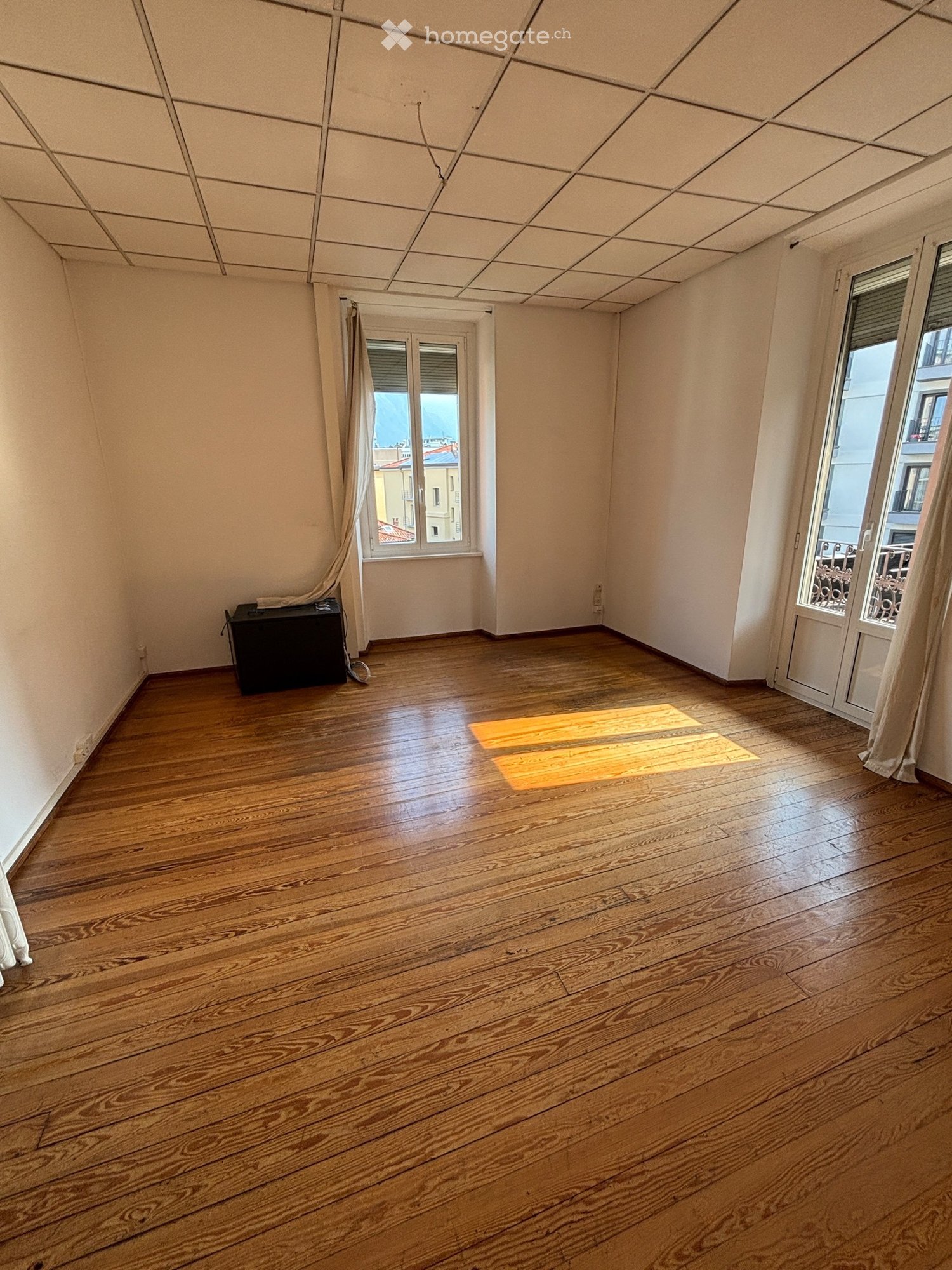 6 rooms apartment
