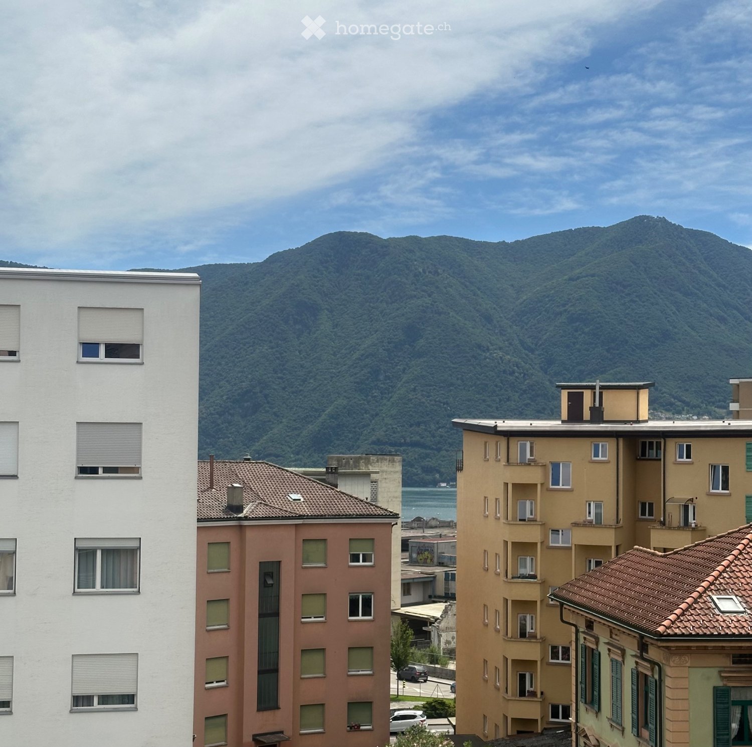 6 rooms apartment