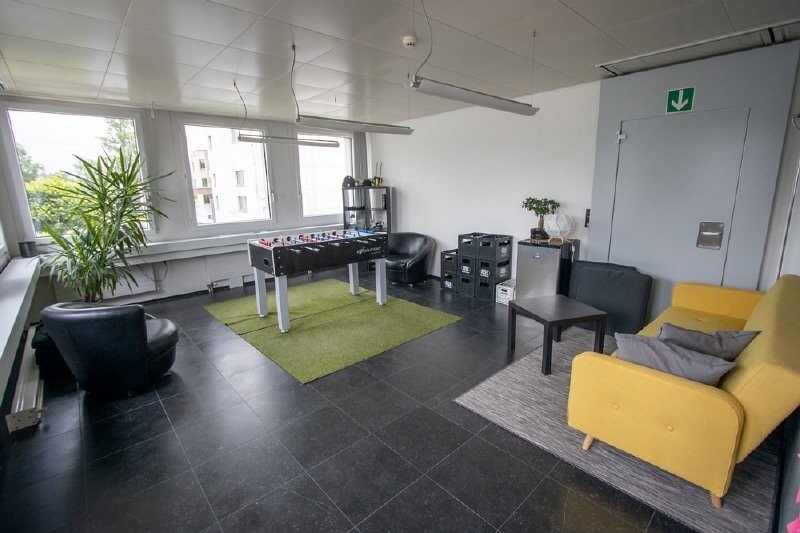 316m² office