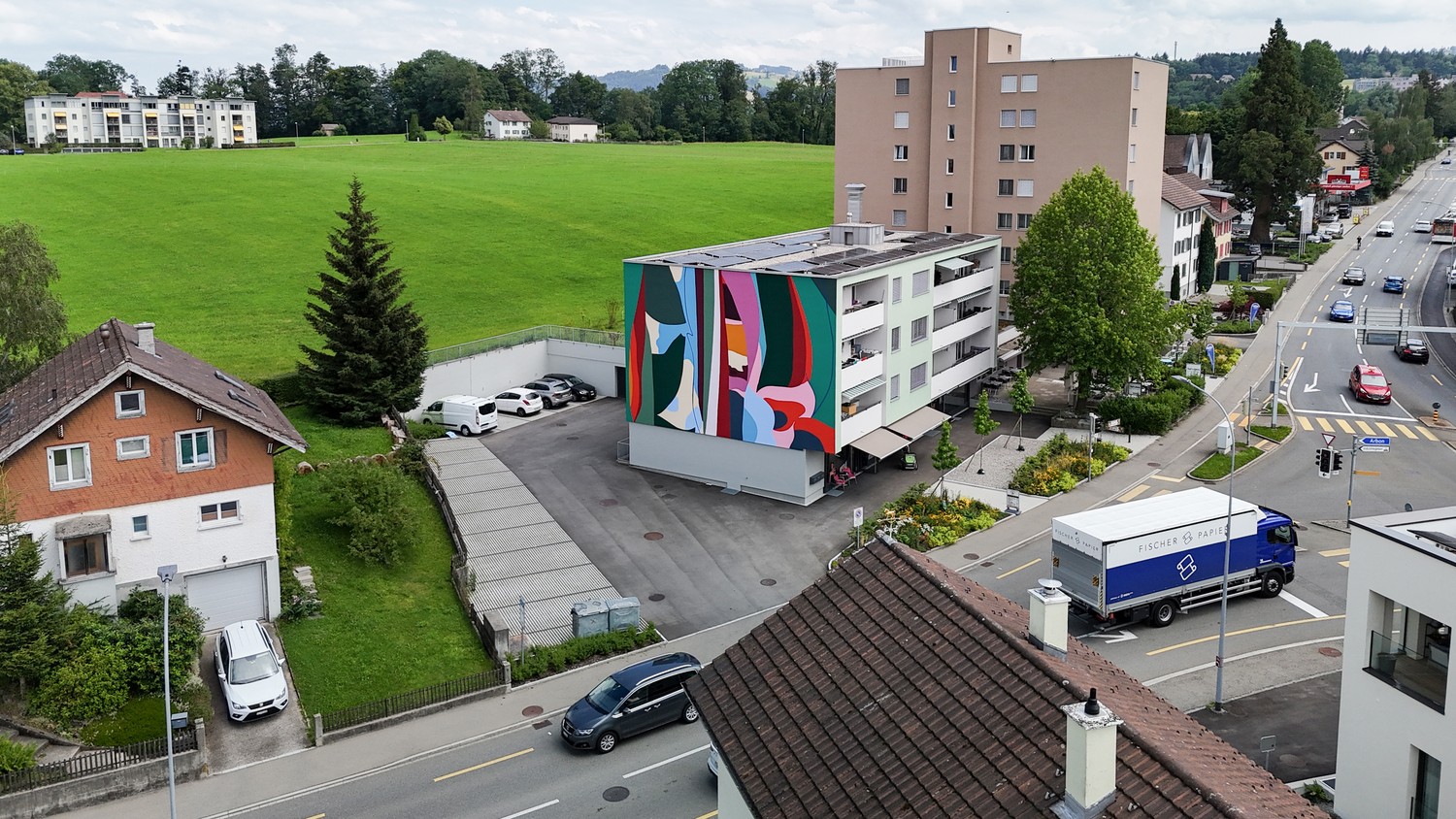 negozio di 97m², foto 1 di 10