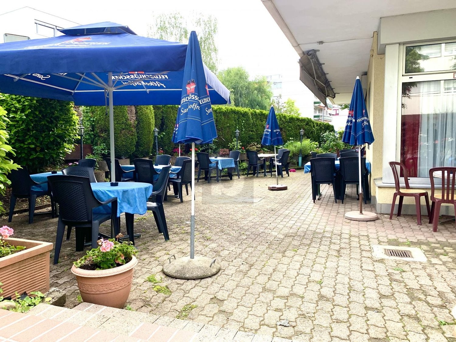 99m² ristorante