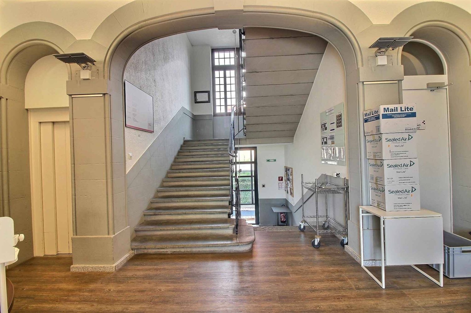 ufficio di 1000m²