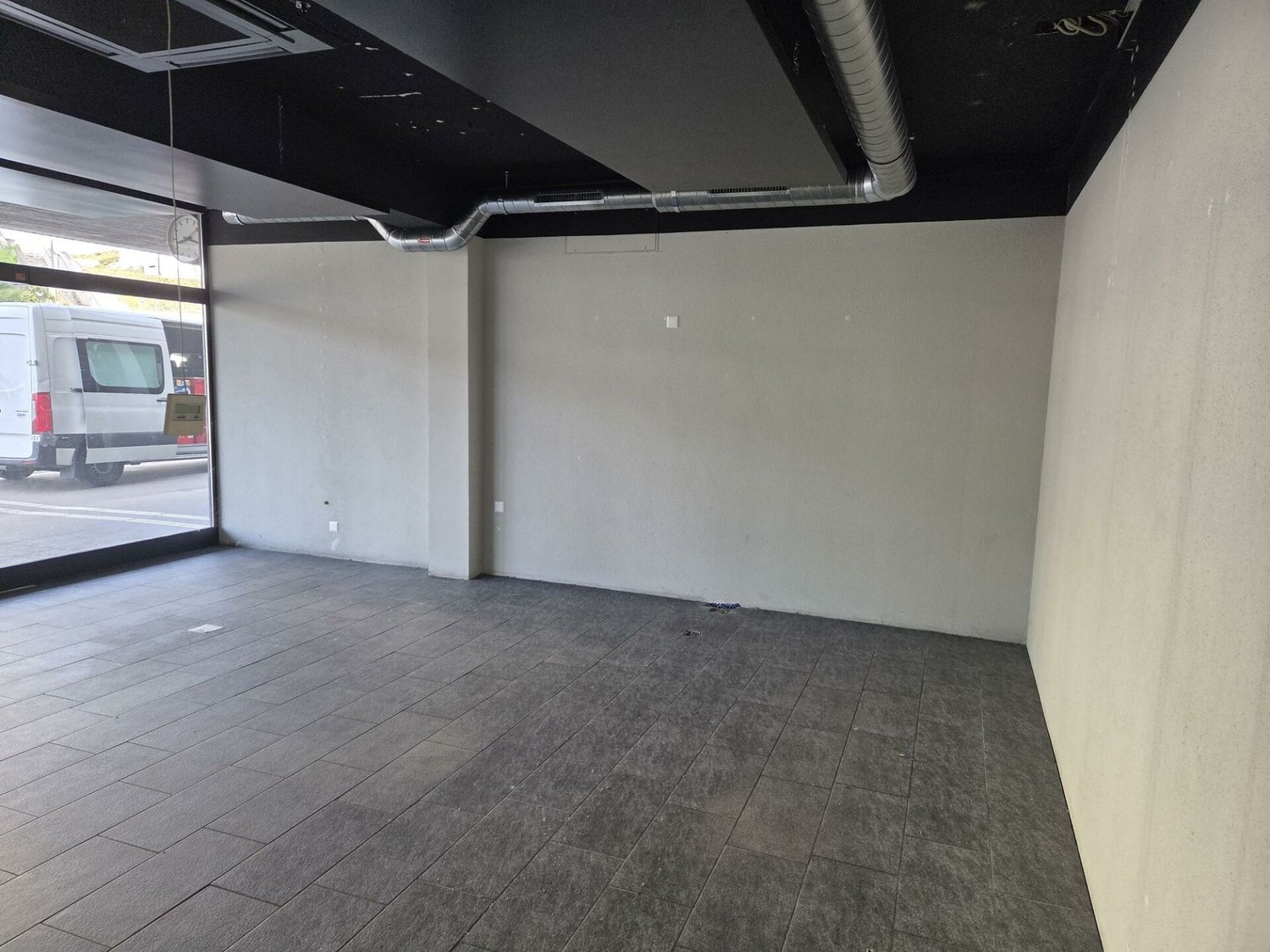 68m² hairdresser