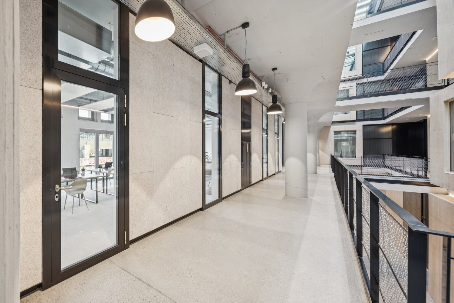 Atelier di 65m²