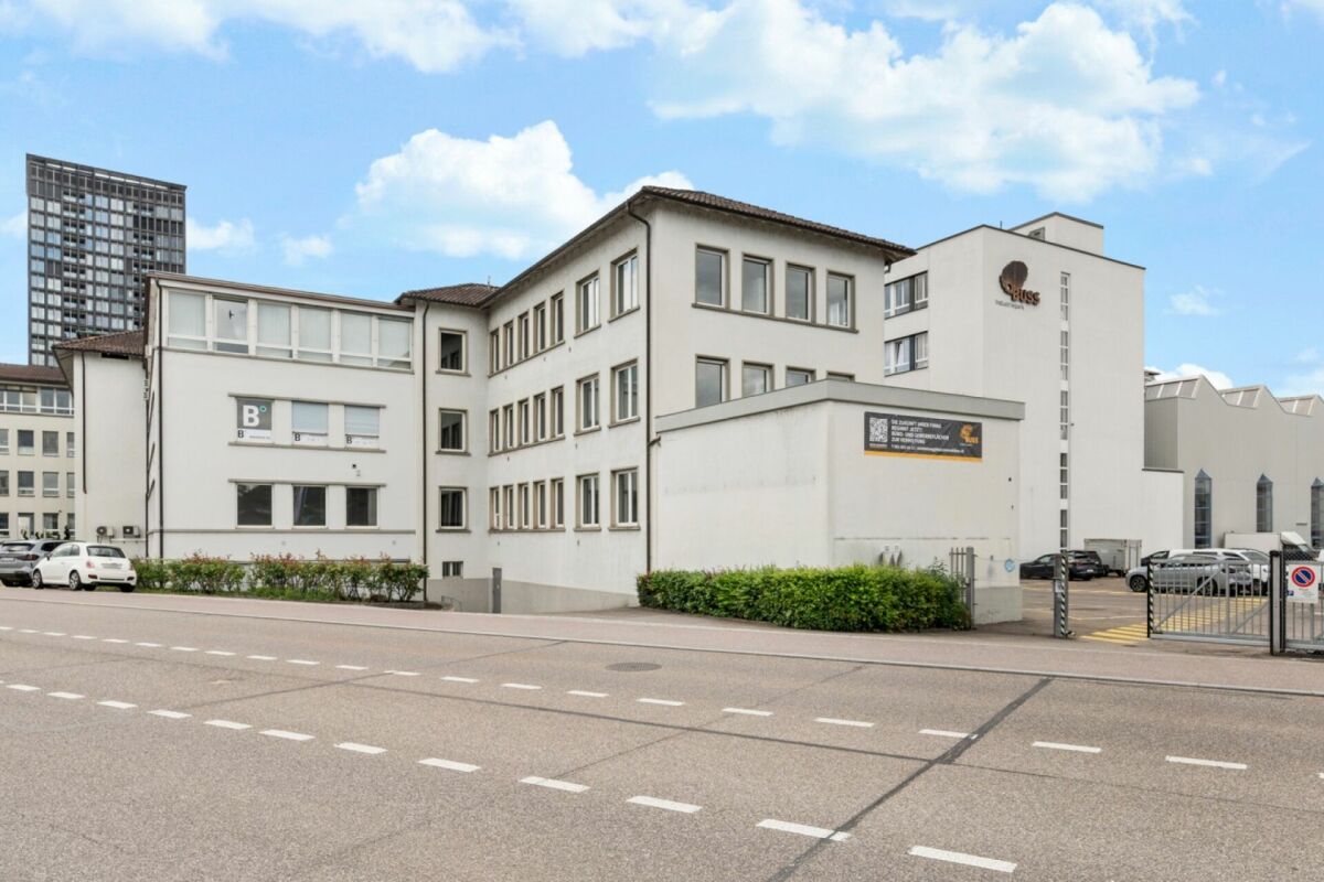 388m² commerciale